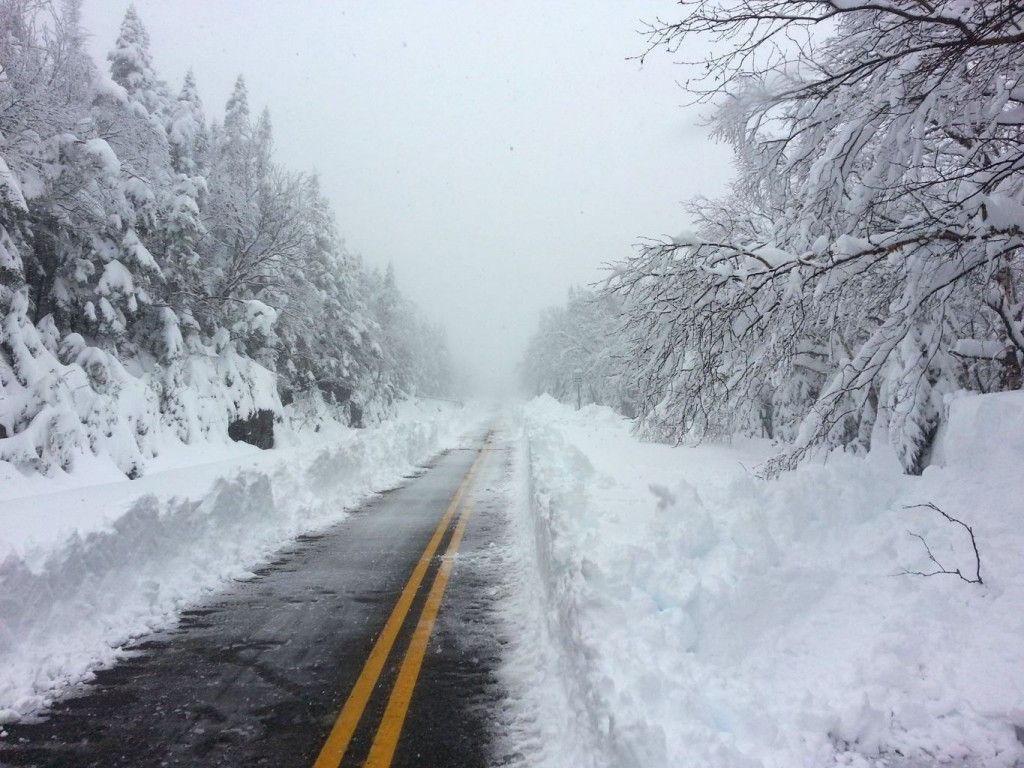 Snow slams Vermont and New York
